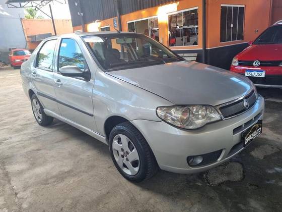 FIAT SIENA 1.8 MPI HLX 8V FLEX 4P MANUAL FIAT SIENA 1.8 MPI HLX 8V FLEX 4P MANUAL